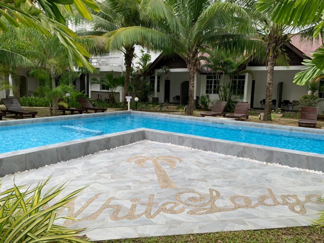 White Lodge Pantai Cenang  Exterior foto